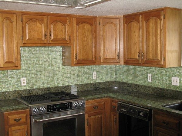 Glass Backsplash Tiles Decoration
