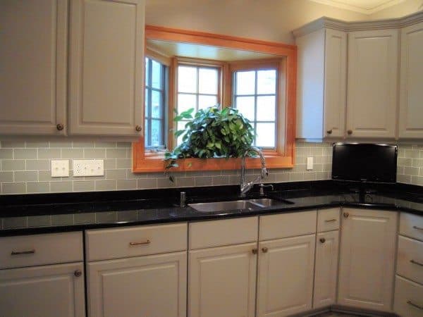 Glass Backsplash Tiles Picture