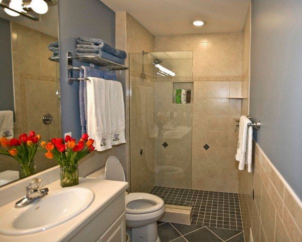 Tiled Bathrooms Decoration